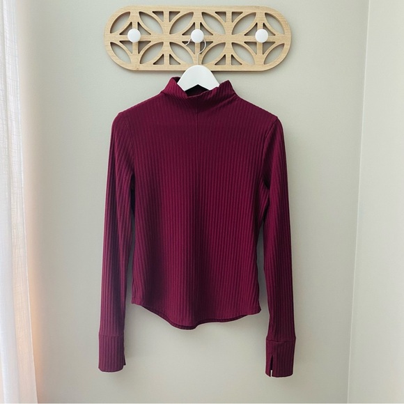 Madewell Ribbed Long Sleeve Turtle Neck Top Maroon Sz Medium - Picture 1 of 9